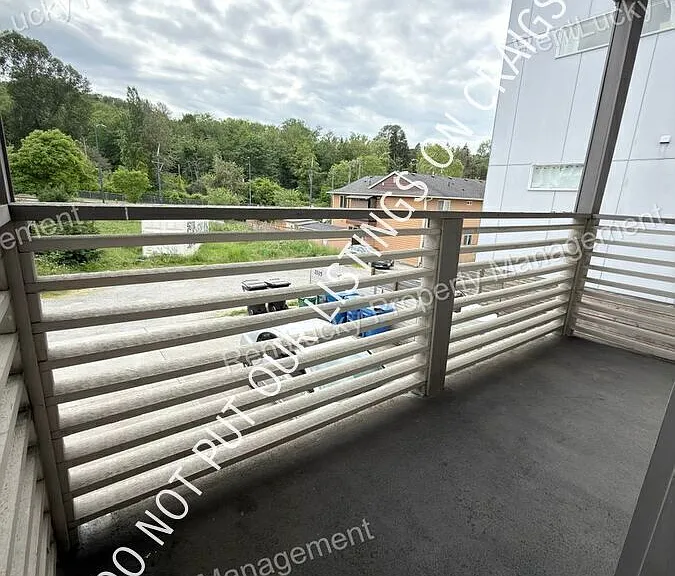 3315 Claremont Ave S #3 — Photo 9