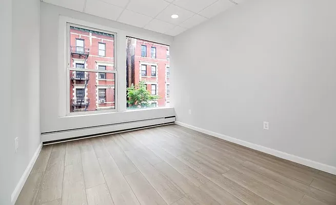 Rented by REAL New York | media 3