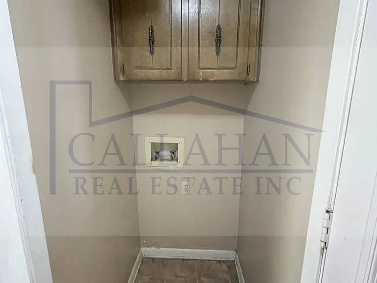 8213 Easy St — Photo 8