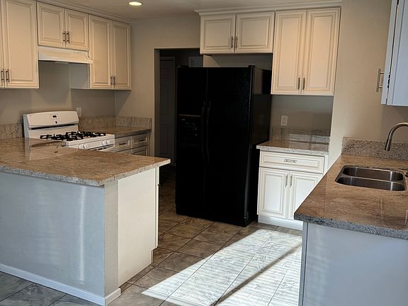 3rd image of 8653 Walker St