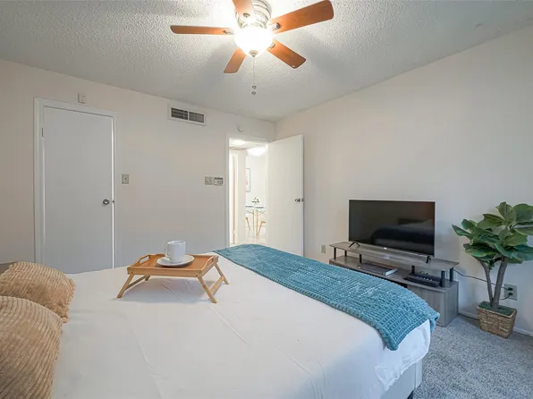 7900 N Stadium Dr APT 126, Houston, TX 77030