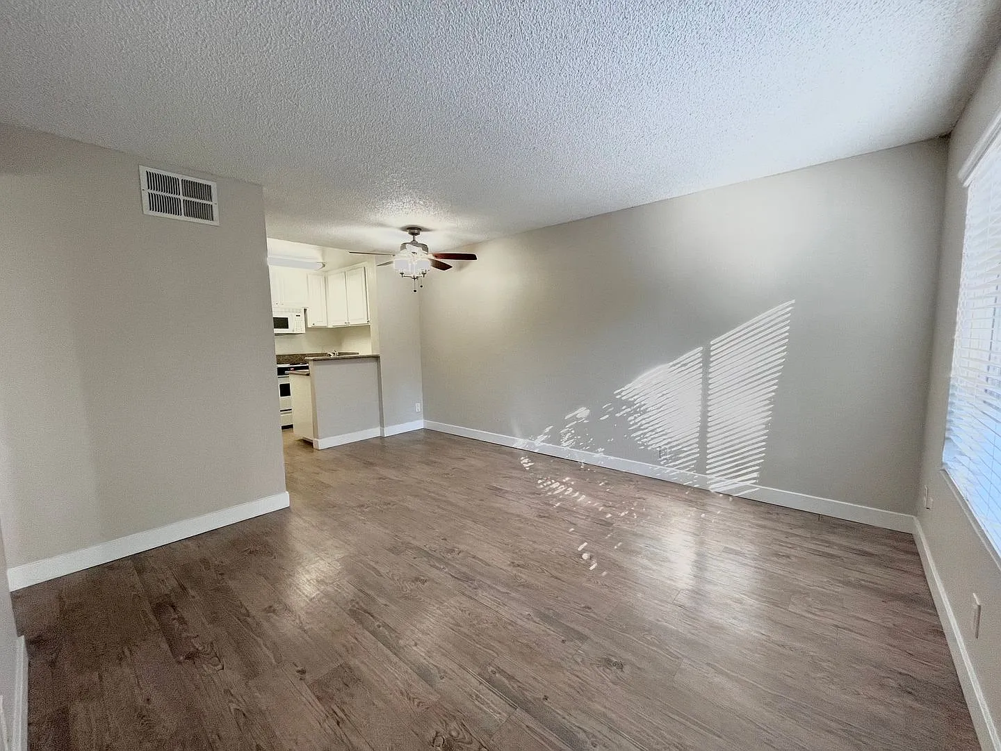3008 E Street — Photo 4