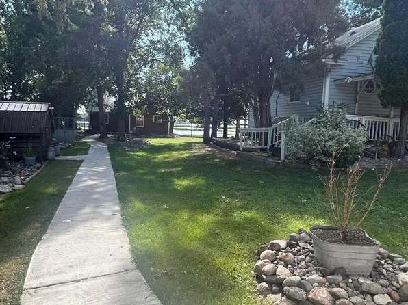 1215 Lake Shore Blvd, Wahkon, MN 56386