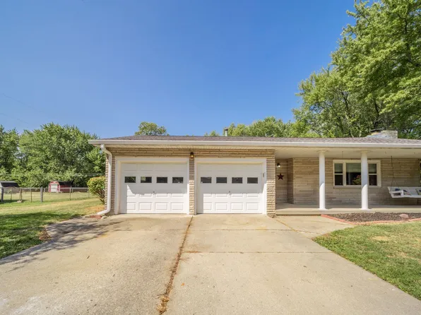 3325 W Hardacre Ct, New Castle, IN 47362