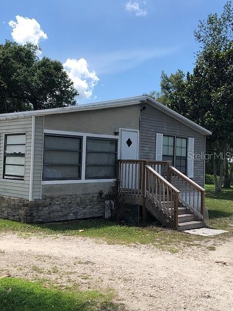 1st image of 304 Laurel Cir
