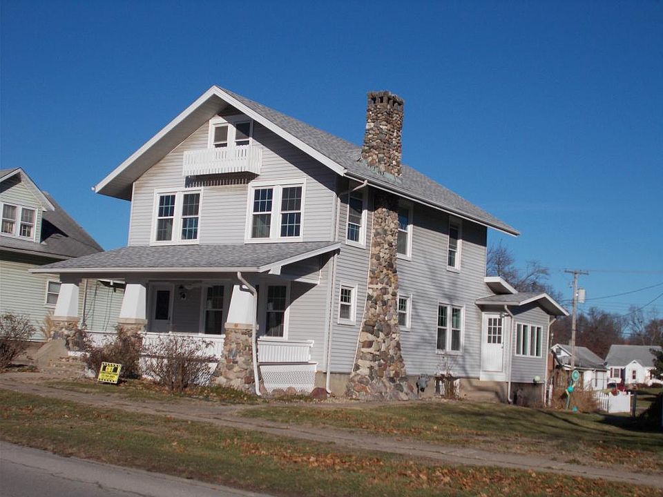 1st image of 707 W Main St
