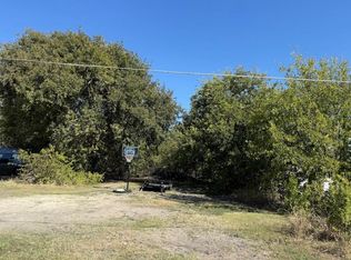 800 Arnold Dr, Bartlett, TX 76511