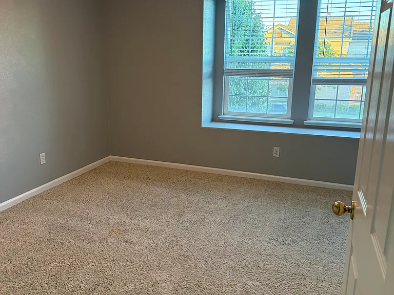 6483 Crestview Cir — Photo 15