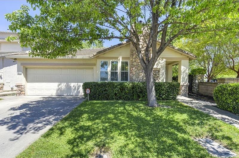 2nd image of 3111 Two Rivers Dr