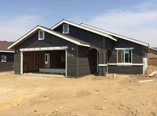 109 Monarch Rd, Madera, CA 93638