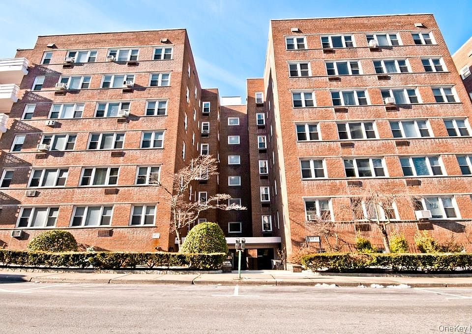 1st image of 30 E Hartsdale Avenue #3E