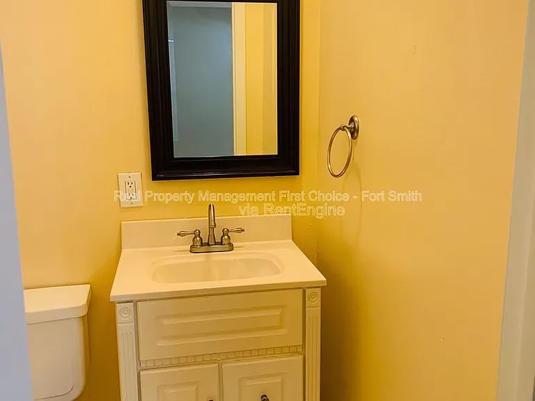 3305 Grinnell Ave — Photo 9