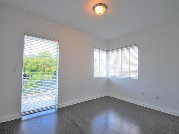 3rd image of 551 Michigan Avenue # Second Floor