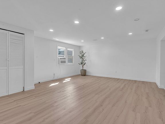 3rd image of 280 Belmont Ave #2
