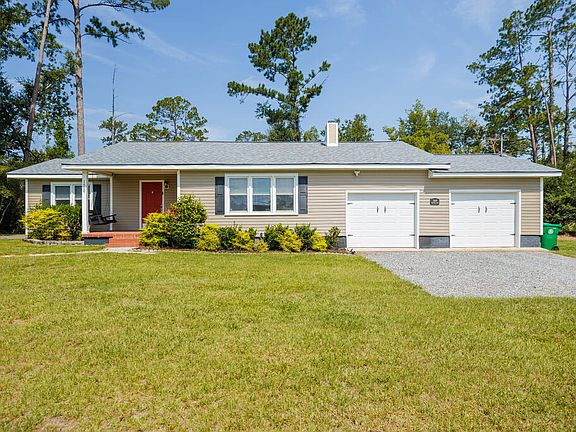 5th image of 1600 Beauford Pl