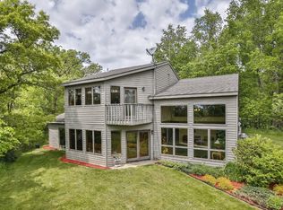 1054 Town Hall Rd, River Falls, WI 54022