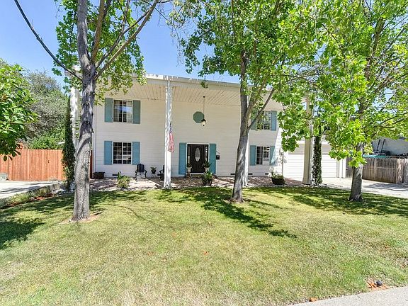 2nd image of 4318 Castleglen Way
