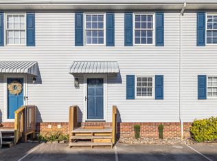 152 Gray Station Rd APT 8, Johnson City, TN 37615