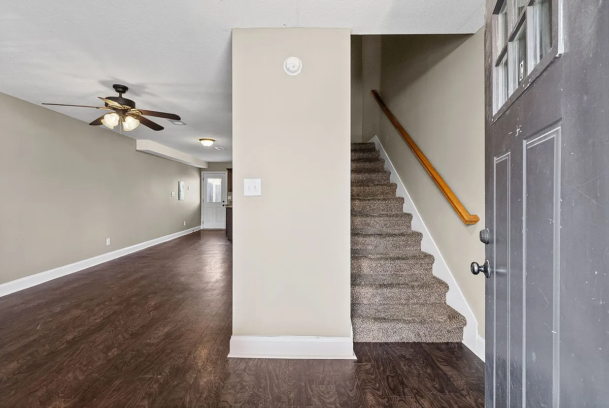 Building Photo - 1766 Spring Water Dr #C