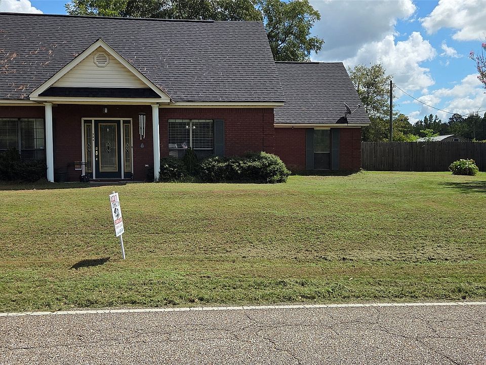 1st image of 746 Pleasant Hill Rd