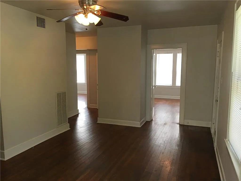 3 bed, 1.0 bath, 1798 sqft, $1,500 — Photo 4