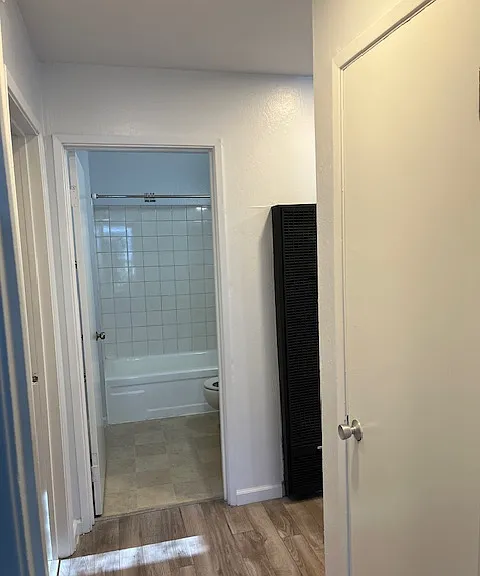 hallway from second bedroom -recessed lighting