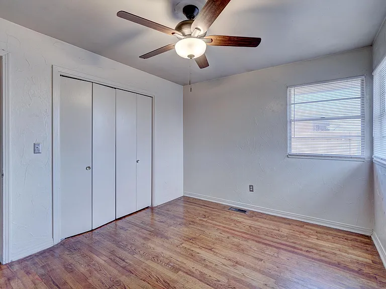 531 N Blackwelder Ave #531 — Photo 8