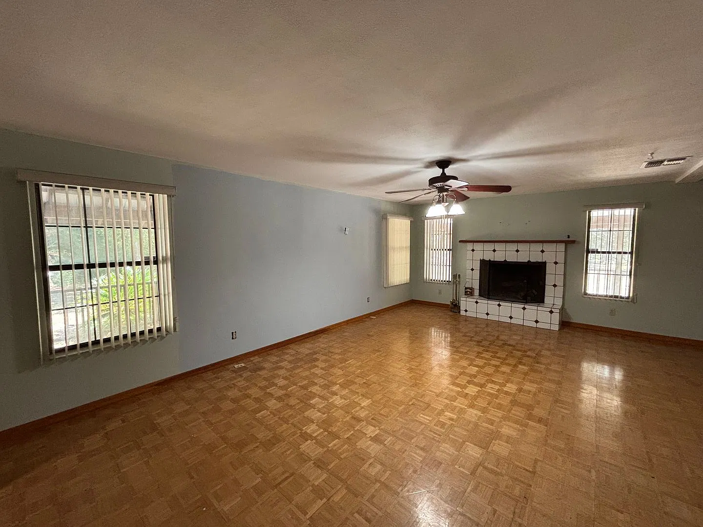 Beautiful Cedar Home on 5 Acres of Private Oak Hammock — Photo 4