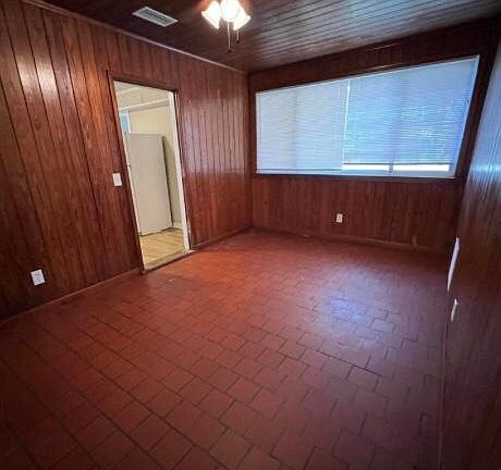 3rd image of 7225 Barberie St