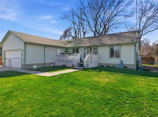 306 SE 8th St, Madras, OR 97741