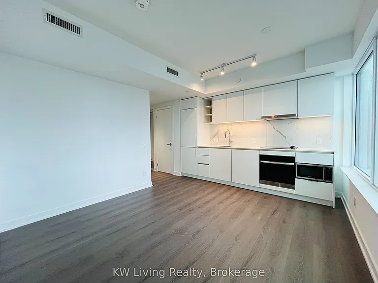8 Wellesley St W #4912 — Photo 4