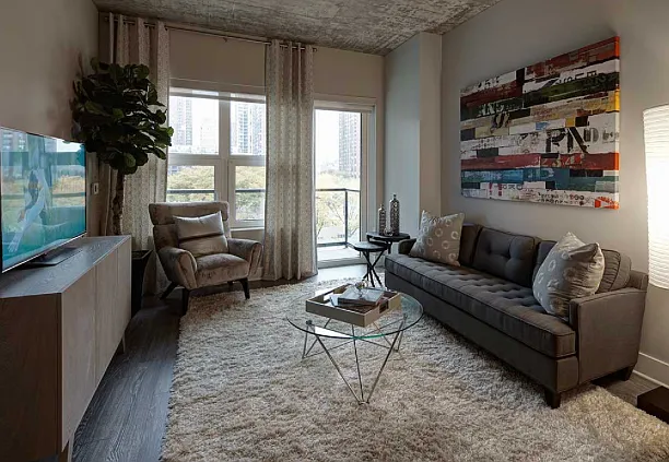 547 S Clark St #605 — Photo 7