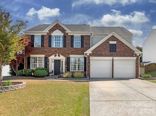 2306 Winthorp Ridge Rd, Charlotte, NC 28270