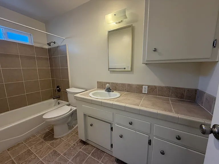 1107 E Foothill Blvd #A — Photo 7