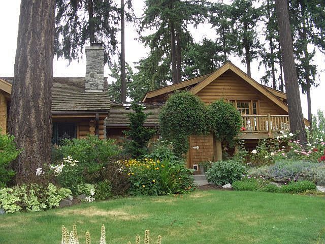 2002 Log Addition, 3-Car Garage
