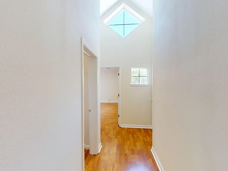 796 Clara Dr — Photo 24