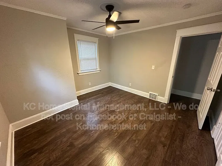 3016 E 32nd St — Photo 20
