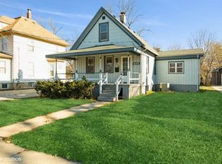 517 N Liberty St, Elgin, IL 60120