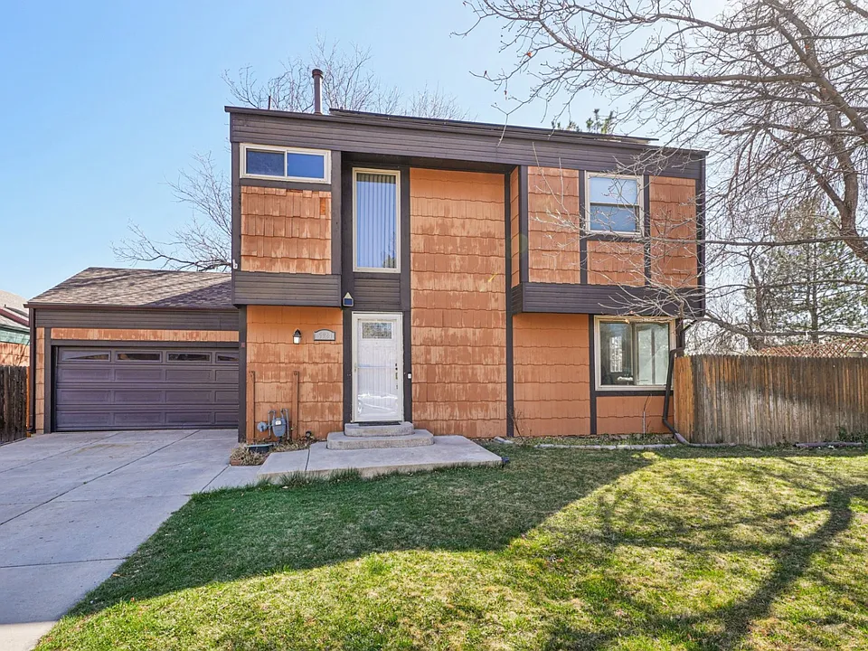 5824 S Kline St