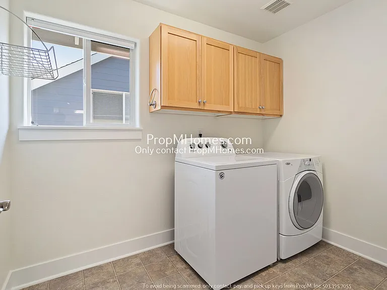 340 SW Delta Dr — Photo 27