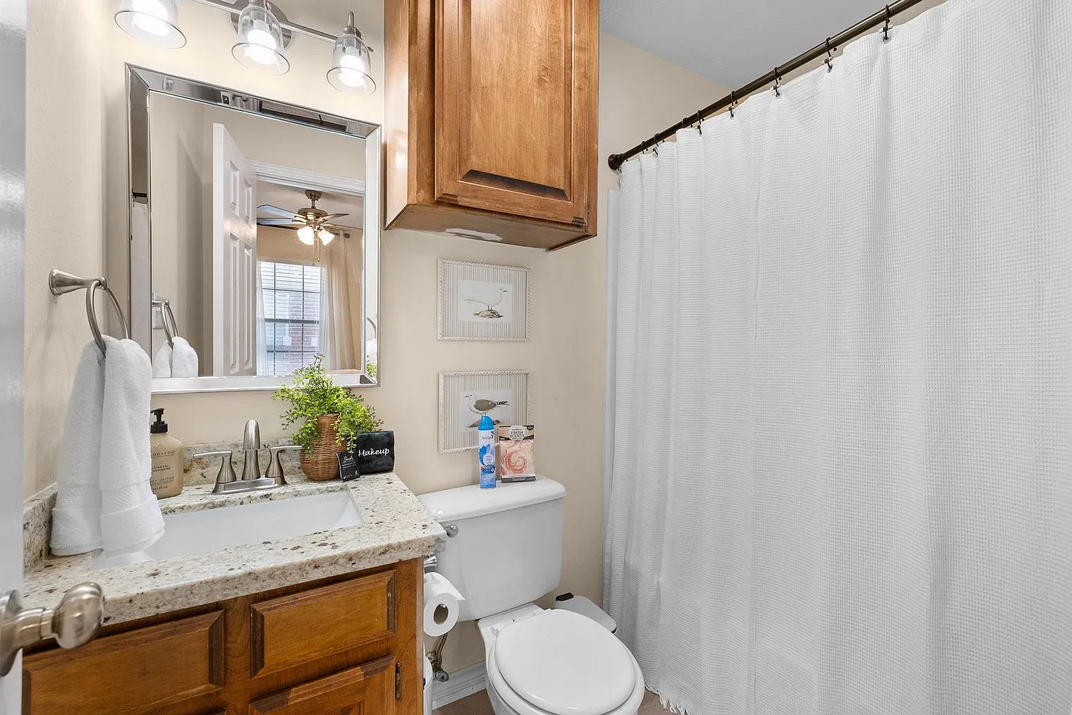3 bed, 2.0 bath, $5,668 — Photo 3