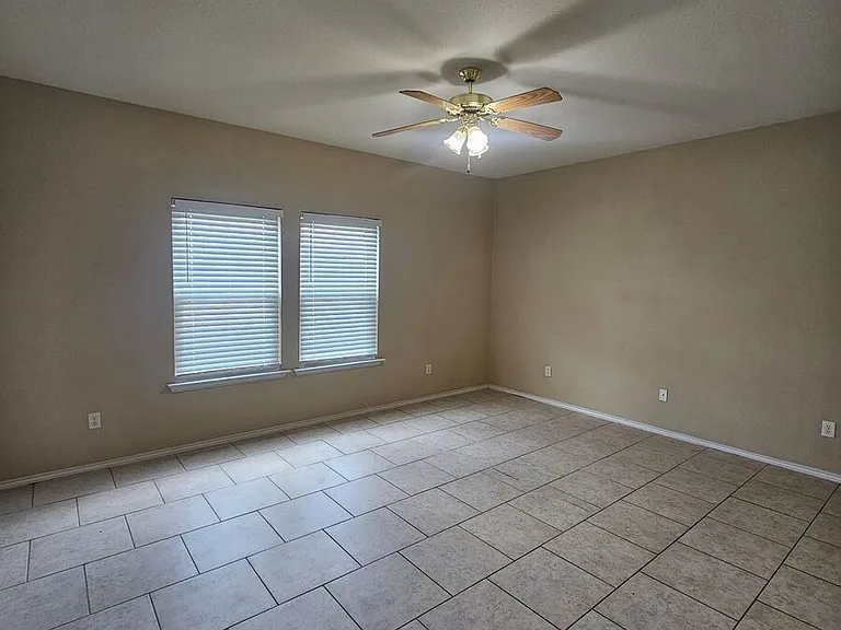 3020 Rain Dance Loop — Photo 9