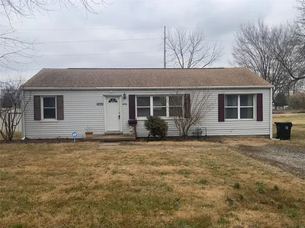 4725 Ruth St, Belleville, IL 62226