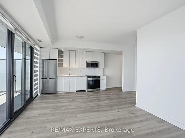 2075 Lakeshore Rd #2104 — Photo 14