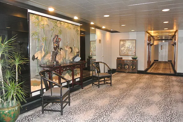 Sold by Akam Sales and Brokerage | media 28