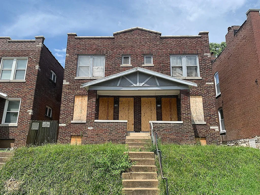 3225-3227 Michigan Ave photo 1