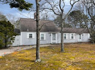 182 Greensward Rd, Mashpee, MA 02649