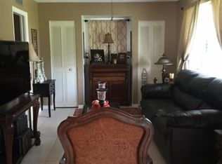 2581 N Garden Dr #101, Lake Worth, FL 33461