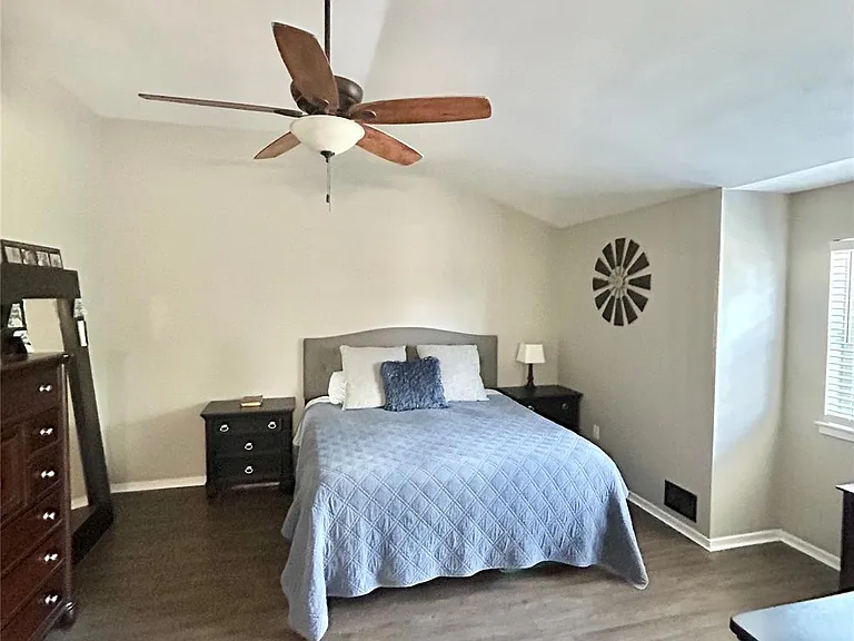 24 Waterford Cir — Photo 7