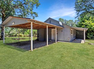 215 Major Dr, Glendale, OR 97442